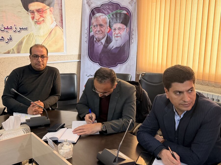 سومین جلسه کارگروه اشتغال و سرمایهگذاری دیواندره با تأکید بر ایجاد فرصتهای شغلی پایدار برگزار شد