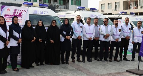 حرکت نمادین خودروهای اورژانس اجتماعی ۱۲۳ در بوشهر؛ تجلی خدمت‌رسانی به کرامت انسانی در دهه فجر