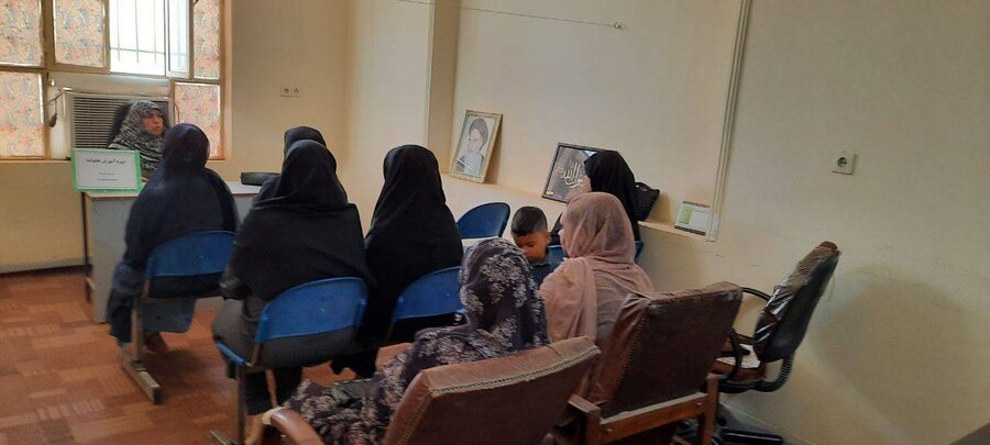 رودان | برگزاری دوره آموزش خانواده در بخش مرکزی شهرستان رودان