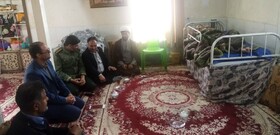 دهه فجر گرامی باد/بازدید از معلول جسمی حرکتی تحت حمایت در روستای دهنو