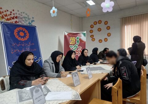 ساوجبلاغ | برپایی میز خدمت بهزیستی در محله کم‌برخوردار ترک‌آباد در ایام دهه مبارک فجر