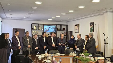 تکریم و معارفه