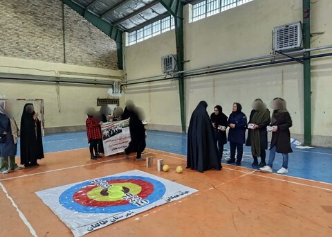 به مناسبت دهه مبارک فجر و در راستای پویش سلام محله / مسابقه بانوان سرپرست خانوار بهزیستی شهرستان طالقان برگزار شد