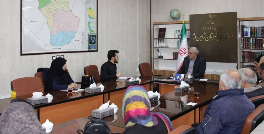 ملاقات مردمی فرماندار شاهین‌دژ با جامعه هدف بهزیستی شهرستان