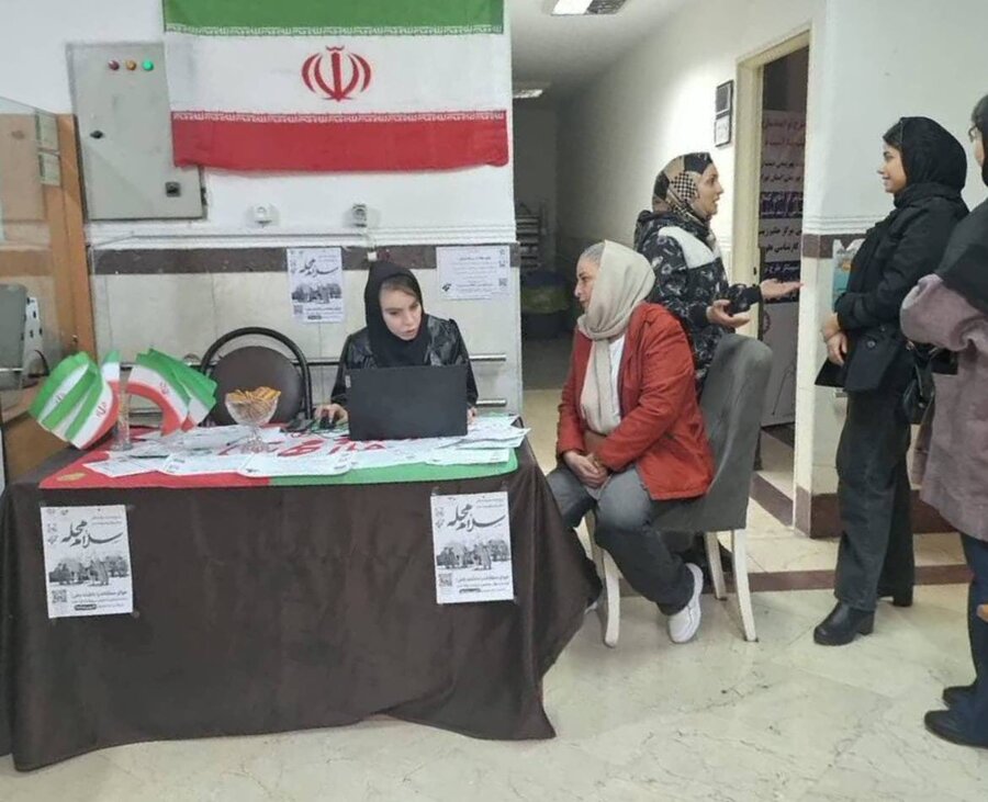 شهرری | برگزاری میز خدمت دهه فجر در مراکز مثبت زندگی