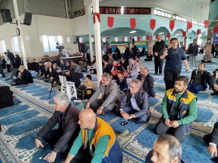 شمیرانات | برگزاری میز خدمت در لواسانات به مناسبت دهه فجر