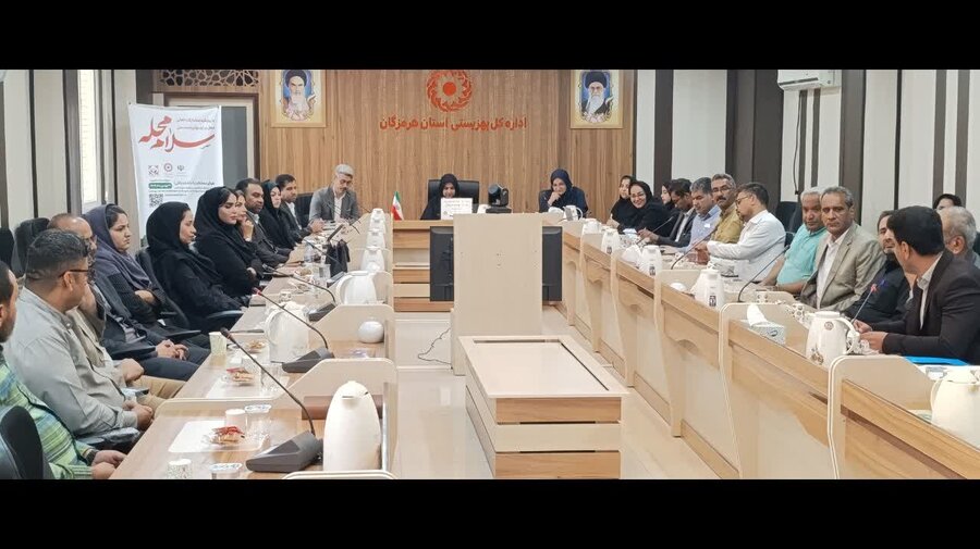 نشست صمیمی مدیرکل بهزیستی هرمزگان با مدیران مراکز غیردولتی برگزار شد
