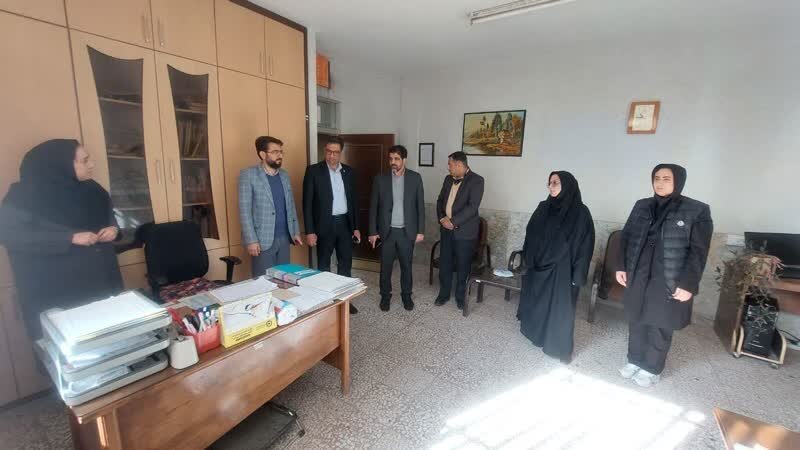 فلاورجان| حضور مدیرکل بهزیستی استان در بهزیستی همزمان با دهه فجر