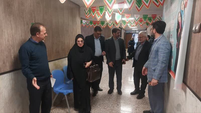 فلاورجان| حضور مدیرکل بهزیستی استان در بهزیستی همزمان با دهه فجر