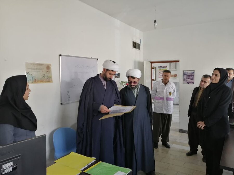 رئیس دادگستری و دادستان مریوان با رئیس بهزیستی دیدار و گفتگو کردند