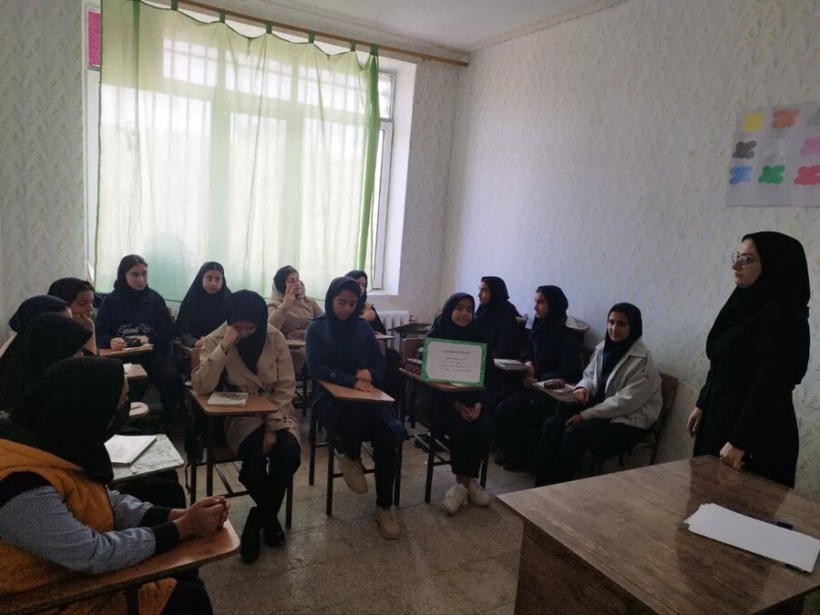 کارگاه آموزشی بلوغ نوجوانی در شهرستان بیجار برگزار شد