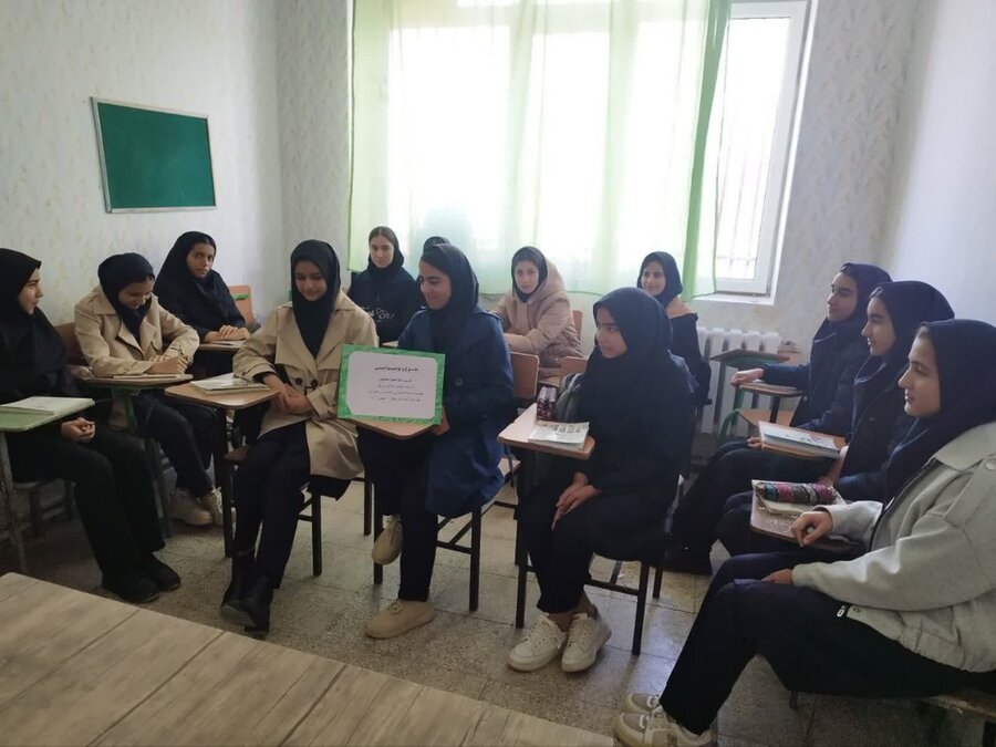 کارگاه آموزشی بلوغ نوجوانی در شهرستان بیجار برگزار شد