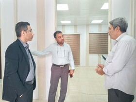 بازدید معاون توسعه مدیریت و منابع بهزیستی هرمزگان از ساختمان در دست تعمیر خانه امن زنان