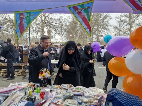 حضور پرشور خانواده بزرگ بهزیستی البرز در یوم‌الله انقلاب