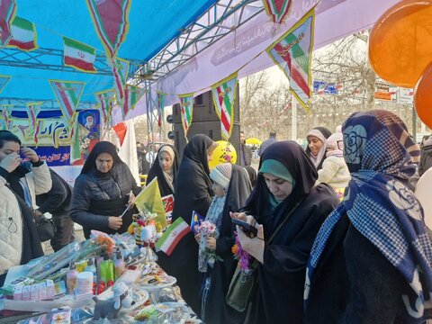 حضور پرشور خانواده بزرگ بهزیستی البرز در یوم‌الله انقلاب