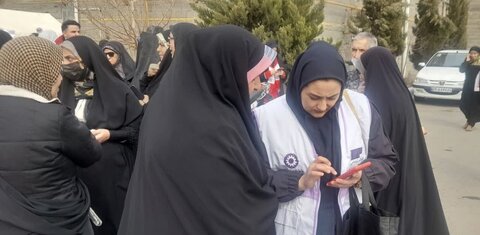 چهارباغ | حضور رئیس و کارکنان بهزیستی شهرستان چهارباغ در راهپیمایی یوم‌الله ۲۲ بهمن و برپایی غرفه سلام محله