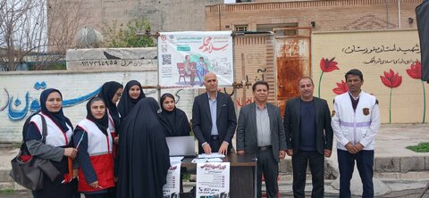 باغملک|برپایی میز خدمت و پویش سلام محله در مسیر راهپیمایی ۲۲ بهمن