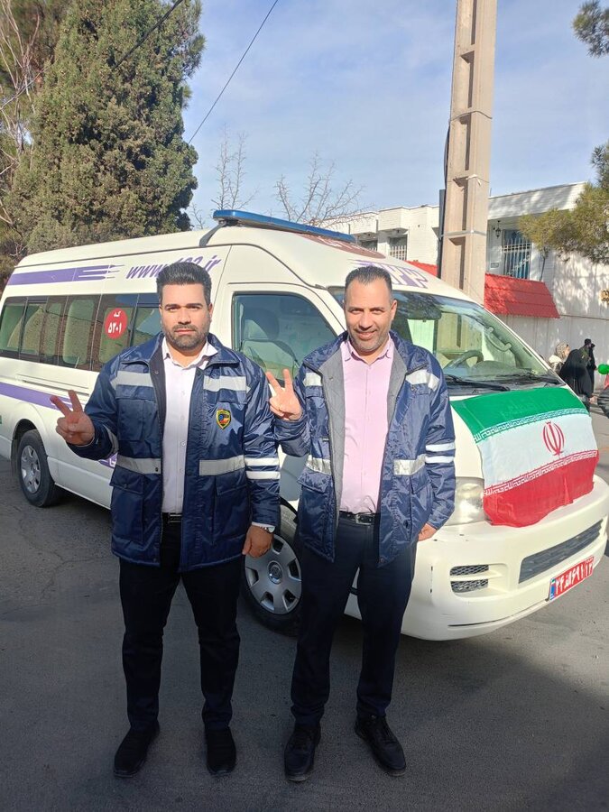 حضور همکاران اورژانس اجتماعی شهرستان بیرجند در مراسم راهپیمایی ۲۲بهمن