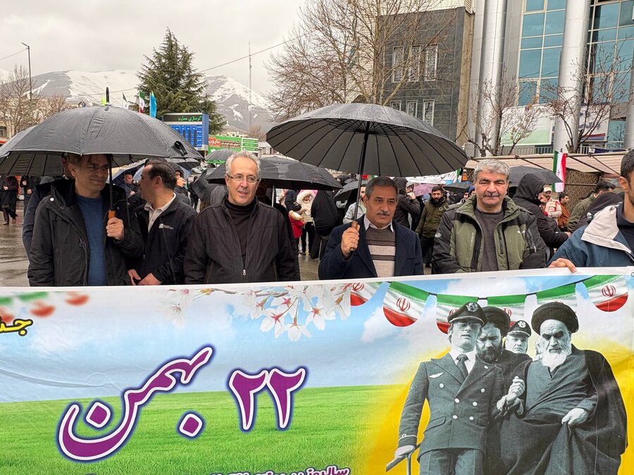 حضور پرشور کارکنان بهزیستی استان کردستان در راهپیمایی ۲۲ بهمن