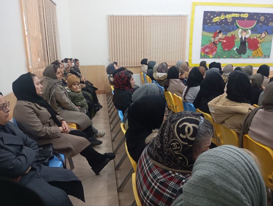 کارگاه آموزشی «تحولات روانی ـ اجتماعی نوجوانی» ویژه والدین برگزار شد 