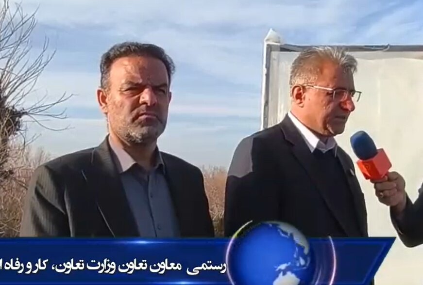 با هم ببینیم| بهره‌برداری از بزرگ‌ترین پروژه پرورش ماهیان زینتی شهرستان خمینی‌شهر