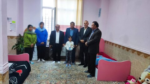 بازدید سرپرست بهزیستی فارس از مرکز خیریه «دست‌های مهربان حاج بهمنی و پسران» و دیدار صمیمانه با فرزندان ۶ تا ۱۲ سال