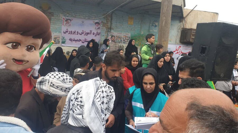 حمیدیه|برپایی ایستگاه ثبت‌نام پویش سلام محله در مراسم ۲۲ بهمن