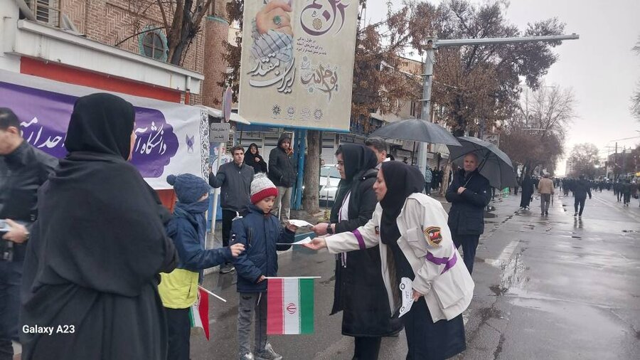 تجدید میثاق با آرمانهای انقلاب و ارائه خدمات تخصصی به مردم