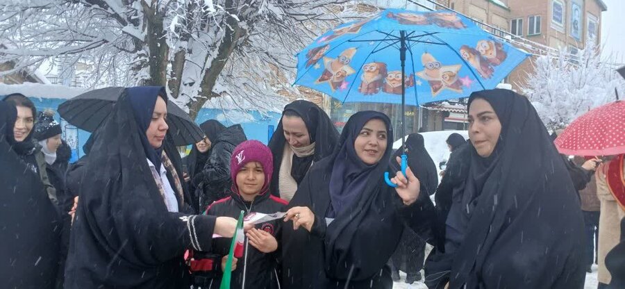 بیله سوار| حضور پررنگ نیروهای اورژانس اجتماعی بهزیستی بیله‌ سوار در راهپیمایی باشکوه ۲۲ بهمن ۱۴۰۴