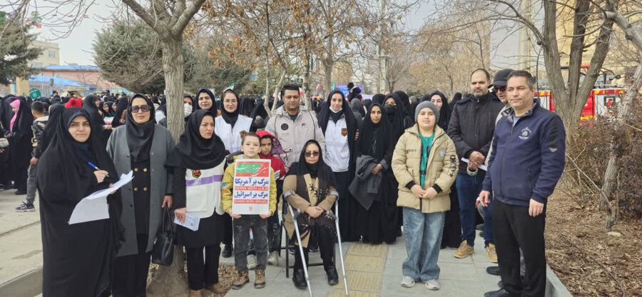 گزارش تصویری | بهزیستی رزن در مسیر انقلاب؛ روایت خدمت در غرفه «سلام محله»