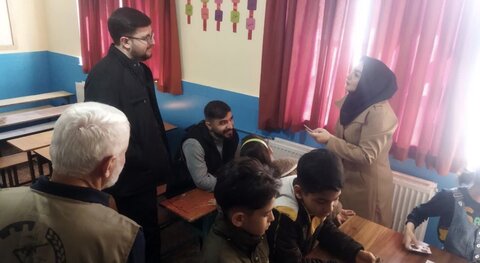 کرج | ارائه خدمات تخصصی رایگان در اردوی جهادی سلامت سهرابیه