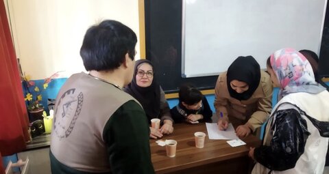 کرج | ارائه خدمات تخصصی رایگان در اردوی جهادی سلامت سهرابیه