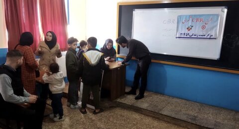 کرج | ارائه خدمات تخصصی رایگان در اردوی جهادی سلامت سهرابیه