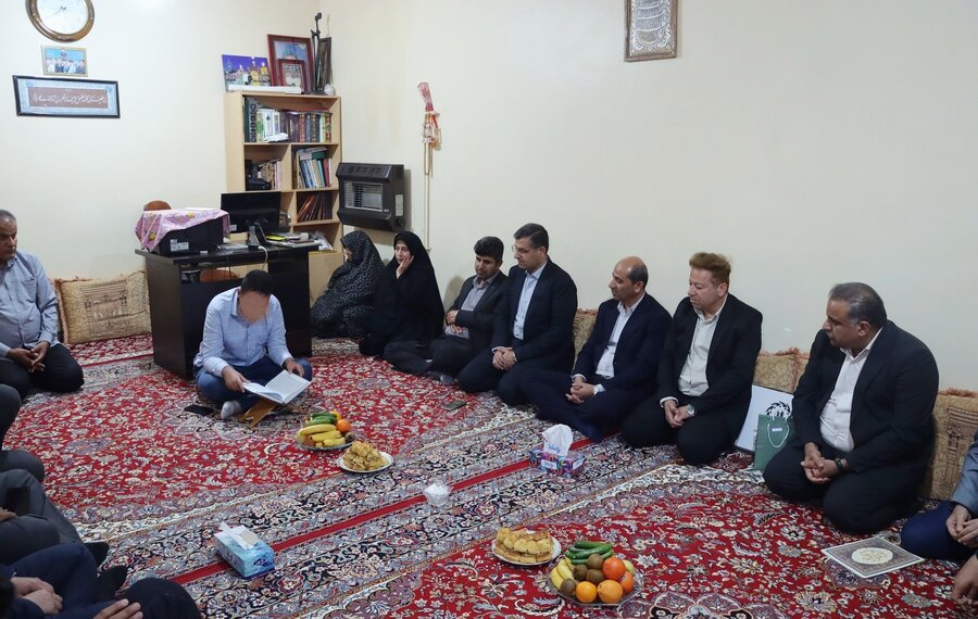 دیدار مسئولان شهرستان دشتی با معلولان موفق به مناسبت دهه مبارک فجر