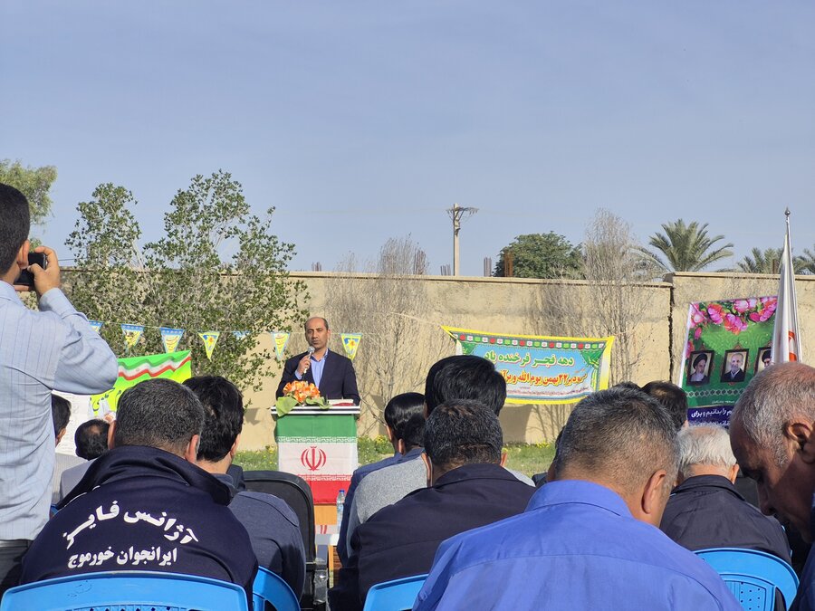 برگزاری مراسم تقدیر از معلولان و مددجویان موفق به مناسبت دهه فجر در شهرستان دشتی