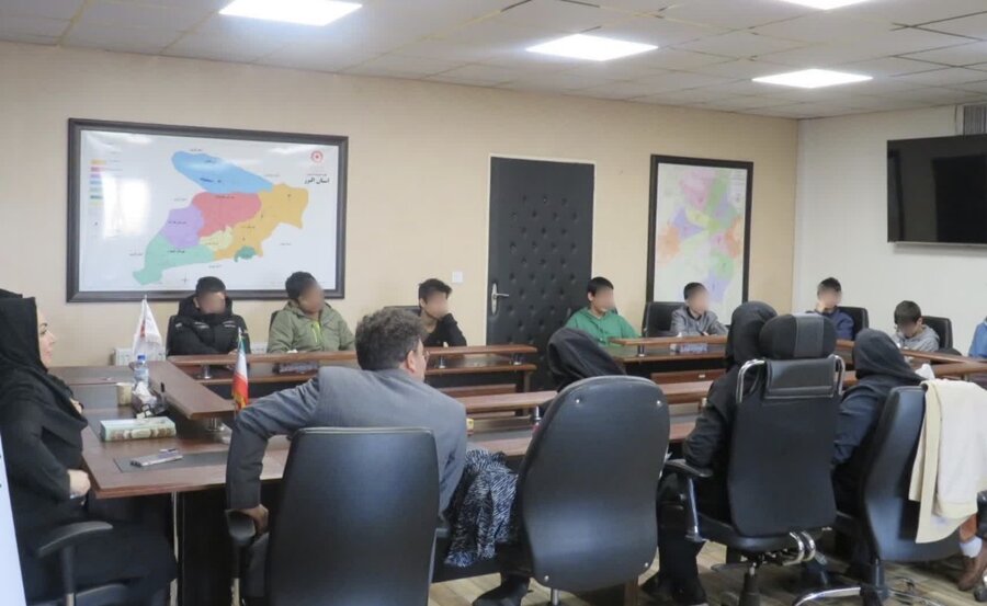 رونمایی از کتاب «داستان‌هایی از جنس پسرانه»/جلوه‌ای از توانمندی فرهنگی فرزندان مقیم مراکز بهزیستی البرز