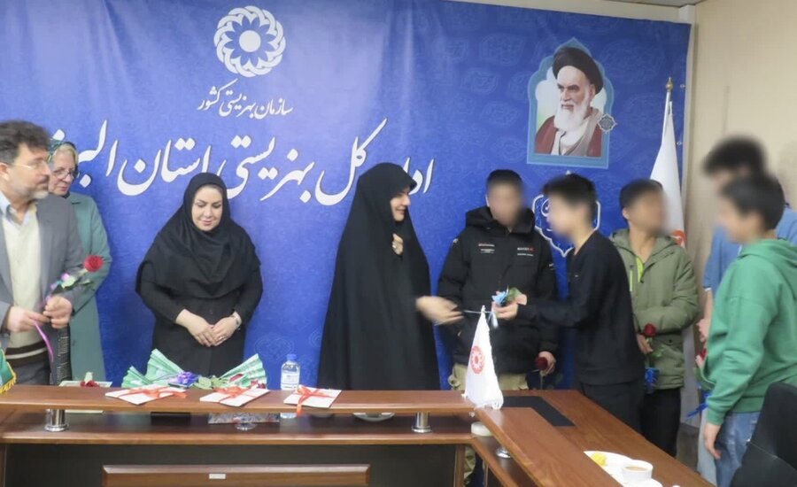 رونمایی از کتاب «داستان‌هایی از جنس پسرانه» /جلوه‌ای از توانمندی فرهنگی فرزندان مقیم مراکز بهزیستی البرز