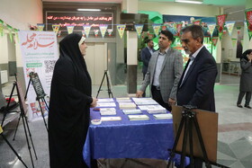 بازدیدمدیر کل بهزیستی کرمان از غرفه معرفی فعالیت‌ها و دستاوردهای همیاران سلامت روانی–اجتماعی
