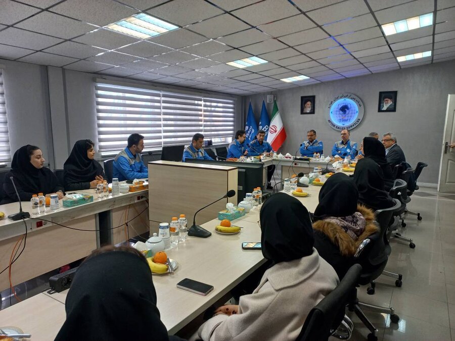  آیین اهدای گواهی پایان دوره آموزشی گروه‌های هدف بهزیستی با همکاری شرکت ایران خودرو و ایساکو 