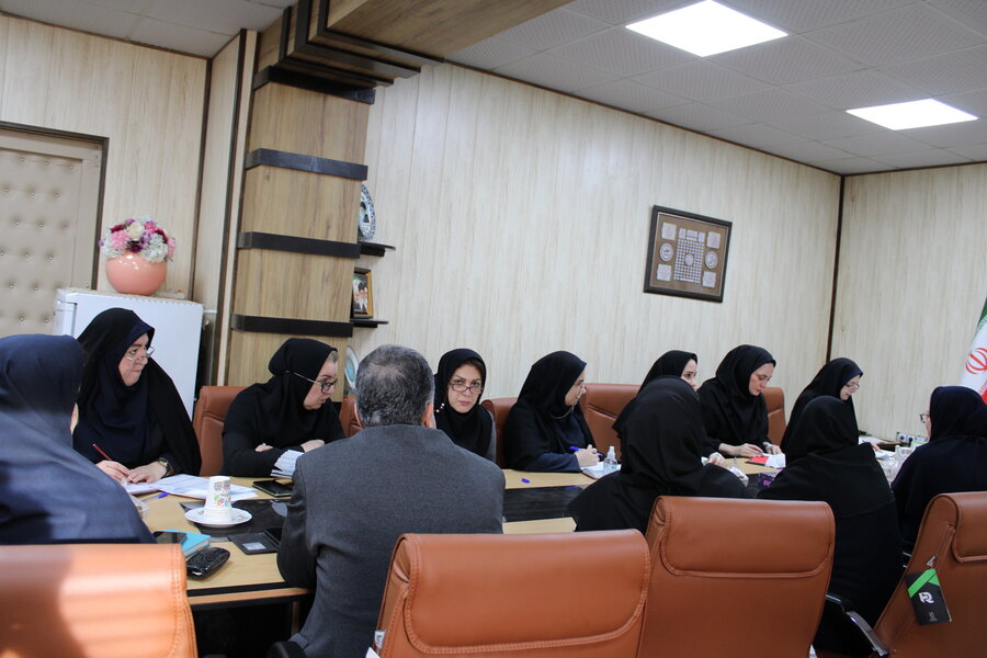 جلسه توجیهی ارزیابی عملکرد شاخص های اختصاصی و عمومی