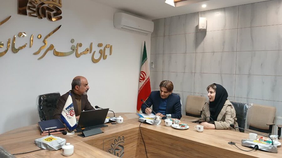 نشست مدیر بهزیستی سنندج با رئیس اتاق اصناف کردستان