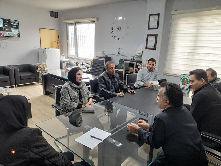 جلسه توجیهی پرداخت ایاب و ذهاب به مراکز توانبخشی روزانه در مریوان برگزار شد 
