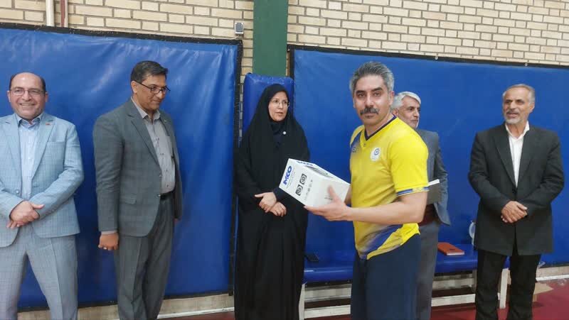 برگزاری مسابقات ورزشی کارکنان بهزیستی شهرستان به مناسبت دهه فجر