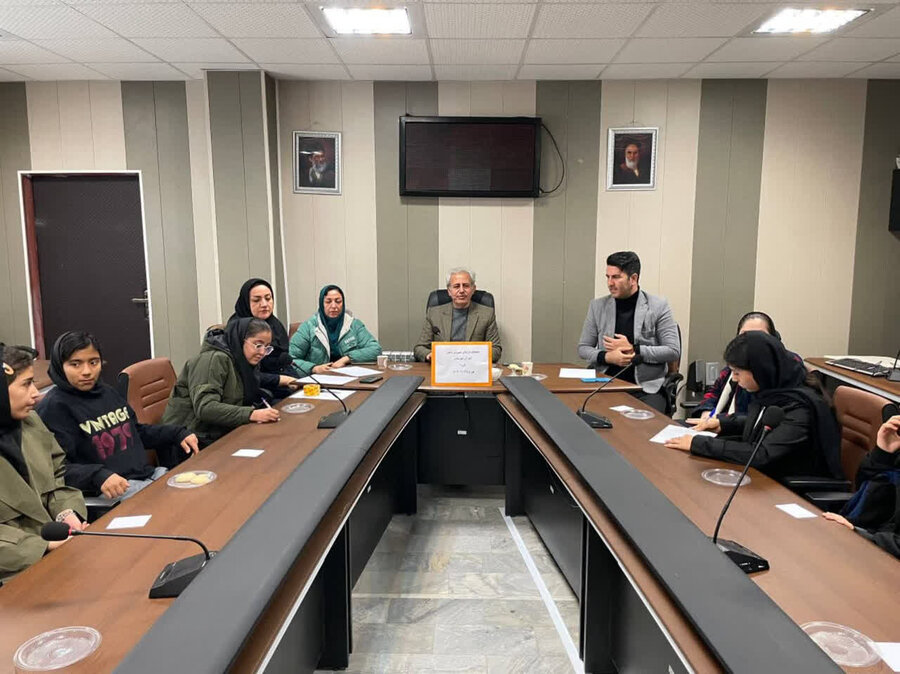 نخستین انتخابات پارلمان مشورتی دانشآموزان شهرستان قروه برگزار شد