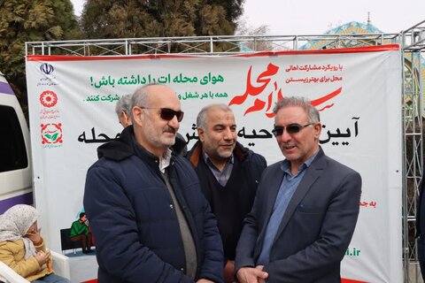 گزارش تصویری ا حضو نمایندگان مجلس ومعاونین استانداری در غرفه پویش «سلام محله» در مسیر راهپیمایی ۲۲ بهمن