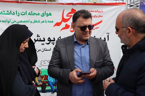 گزارش تصویری ا حضو نمایندگان مجلس ومعاونین استانداری در غرفه پویش «سلام محله» در مسیر راهپیمایی ۲۲ بهمن