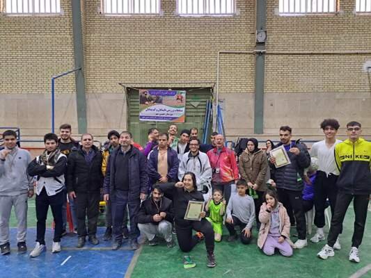 خمینی‌شهر| برگزاری مسابقه دومیدانی نابینایان و کم بینایان