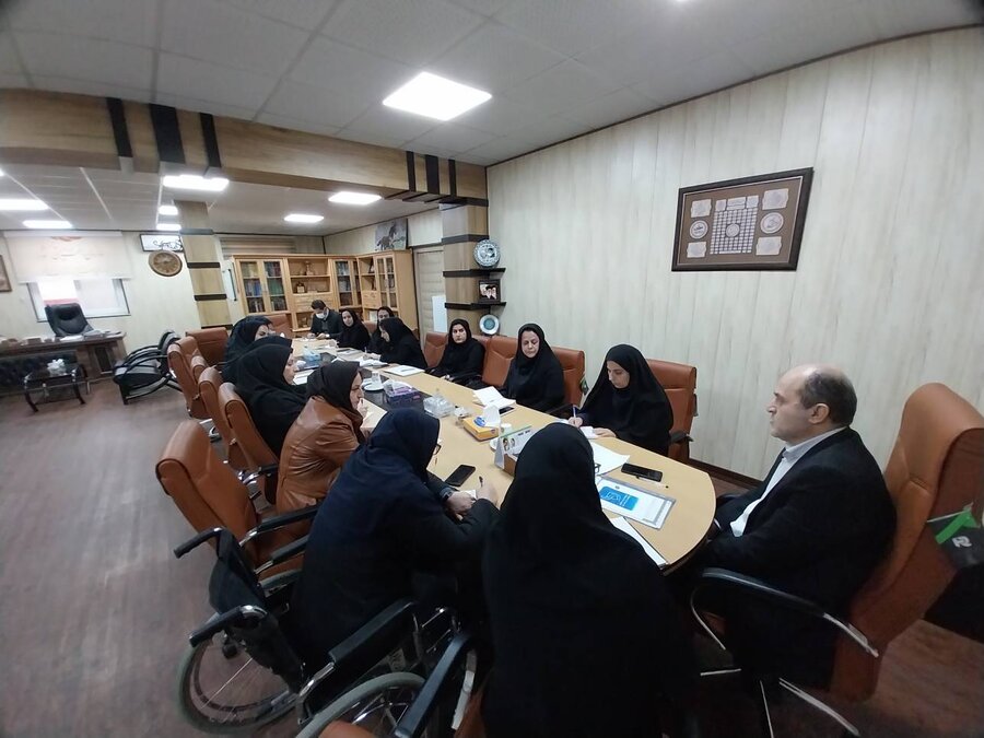 نشست هم‌اندیشی بررسی راهکارهای علمی بهبود و ارتقای وضعیت سلامت روان پرسنل و جامعه هدف بهزیستی برگزار شد