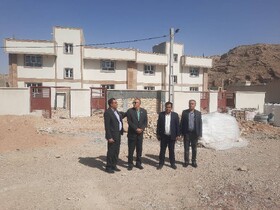 بازدید سرپرست بهزیستی فارس از پروژه ۱۴ واحدی مسکن خانوارهای دارای دو عضو معلول در لارستان
