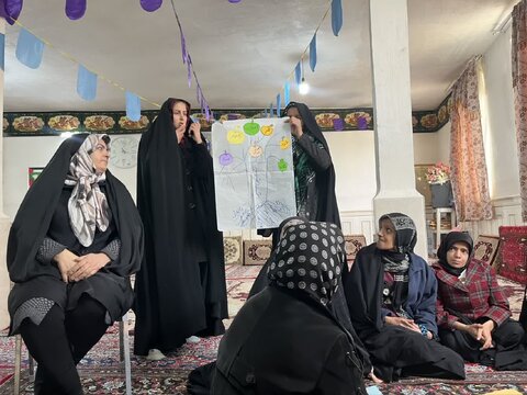 گزارش تصویری | اجرای طرح «ماز» با هدف توانمندسازی زنان در روستای وهنان بهار